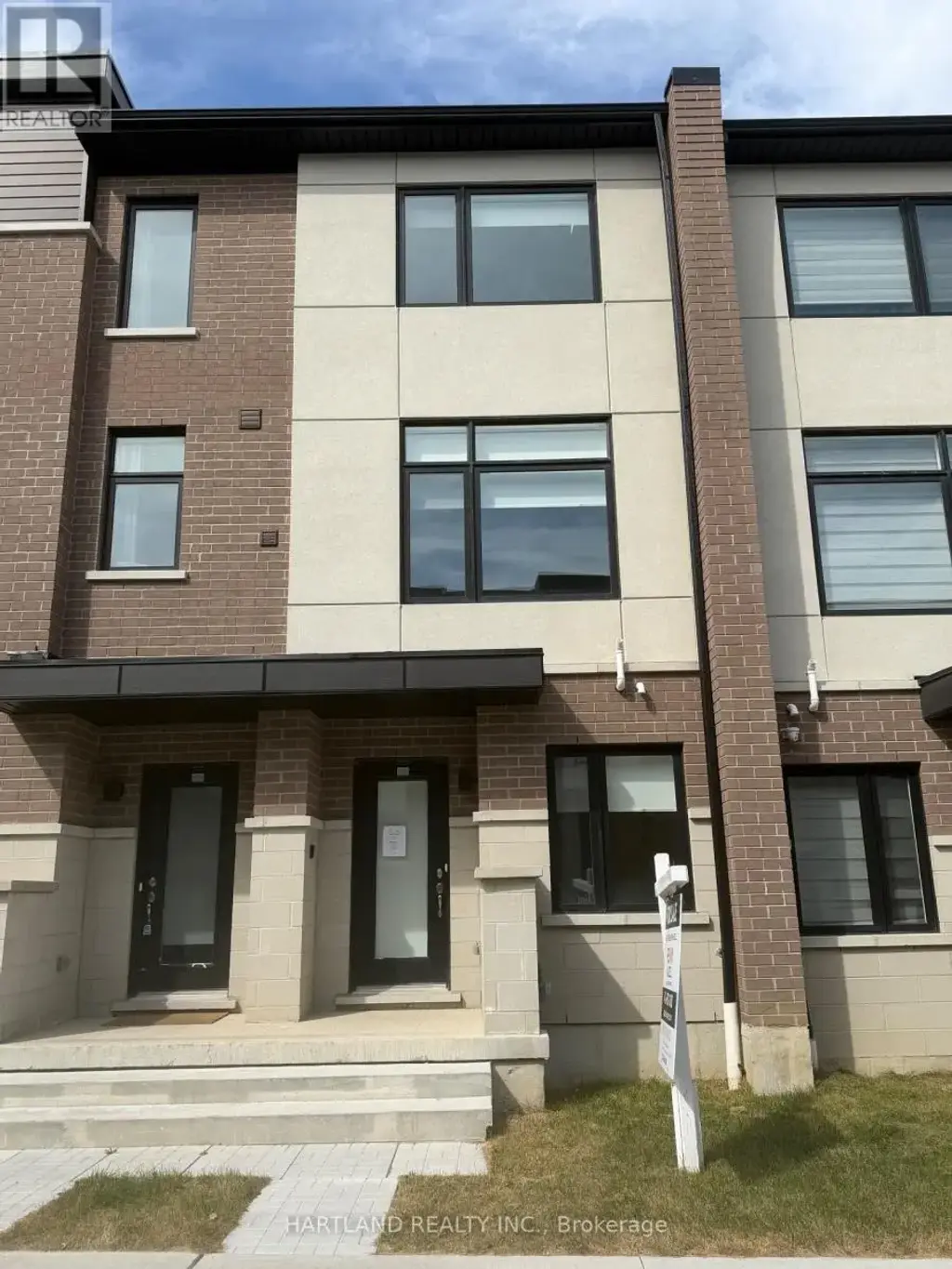 1205 - 1695 Dersan Street, Pickering (Duffin Heights)