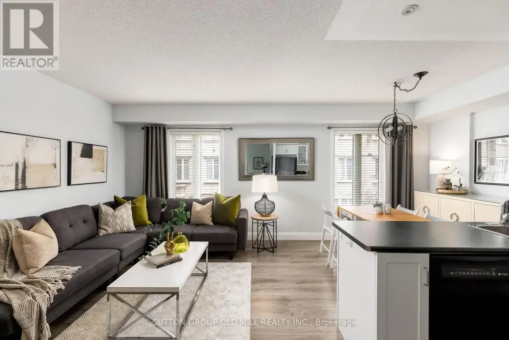 809 - 46 Western Battery Road, Toronto (Niagara)