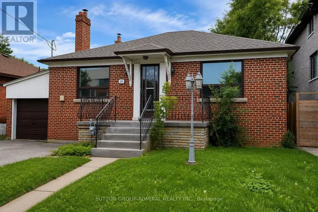 493 Hounslow Avenue, Toronto (Lansing-Westgate)