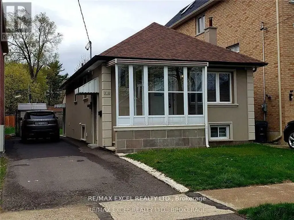 416 Rimilton Avenue, Toronto (Alderwood)