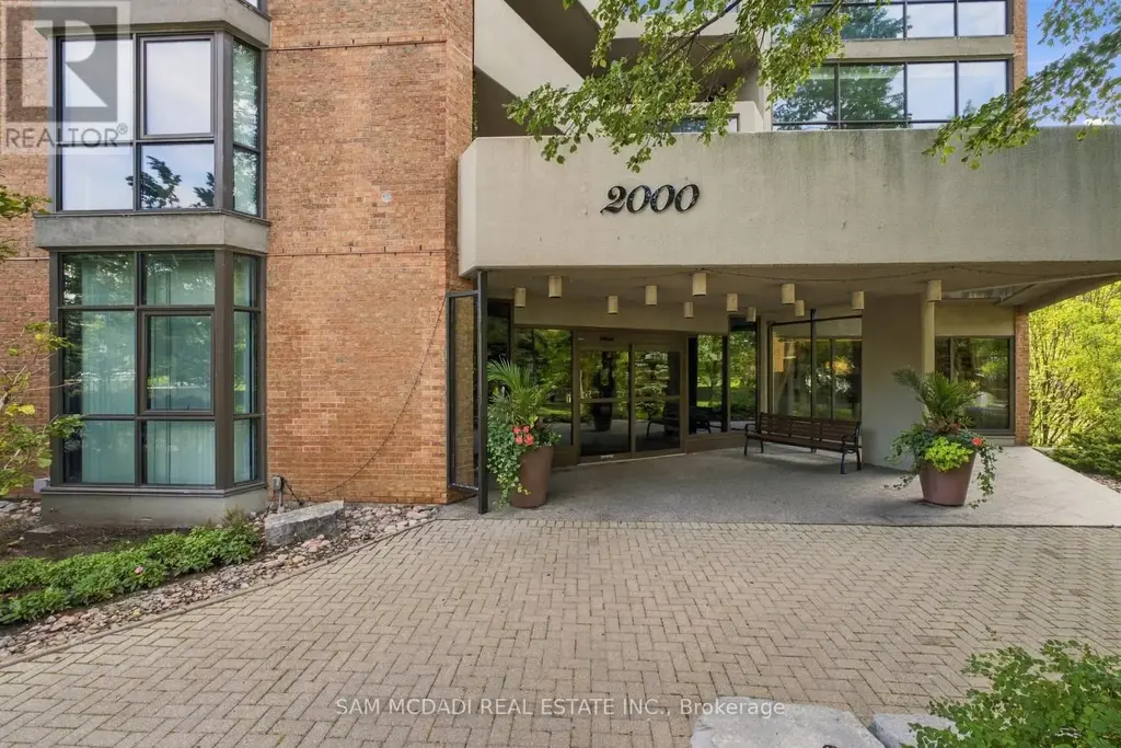 2009 - 2000 Islington Avenue, Toronto (Kingsview Village-The Westway)