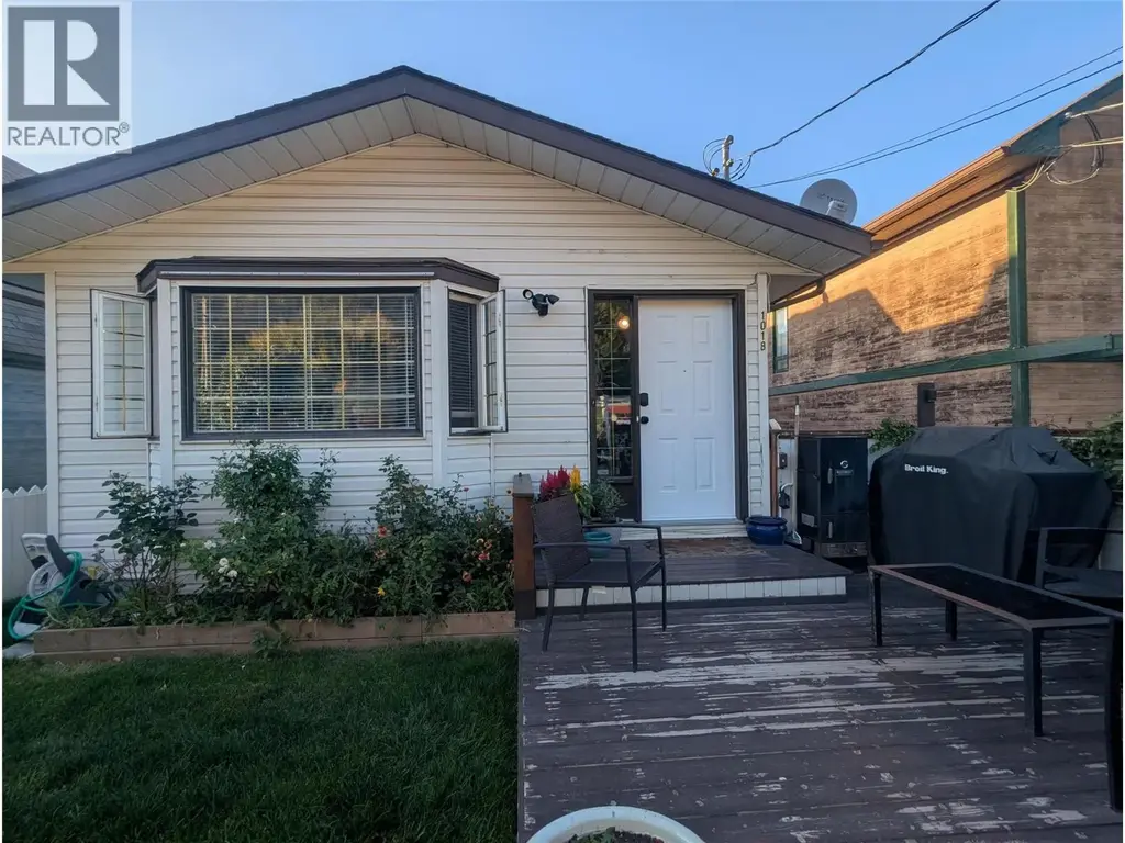 1018 Hillside Avenue, Chase