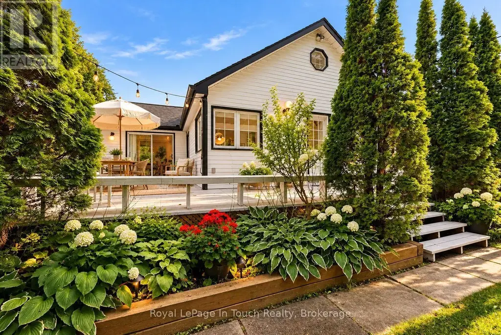 6 Arbor Road, Tiny