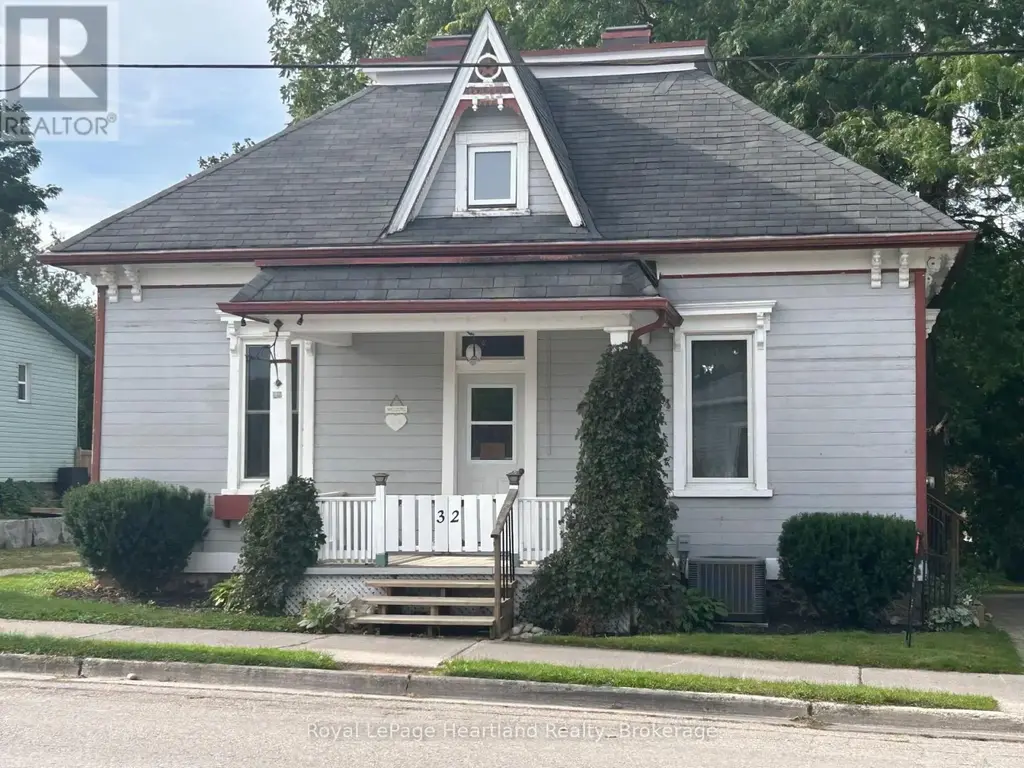 32 Rattenbury Street W, Central Huron (Clinton)