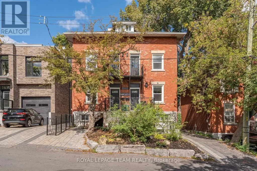 447 - 449 Green Avenue, Ottawa