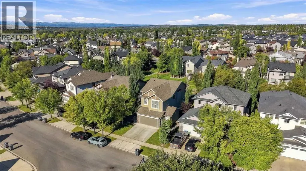 38 Drake Landing Drive, Okotoks