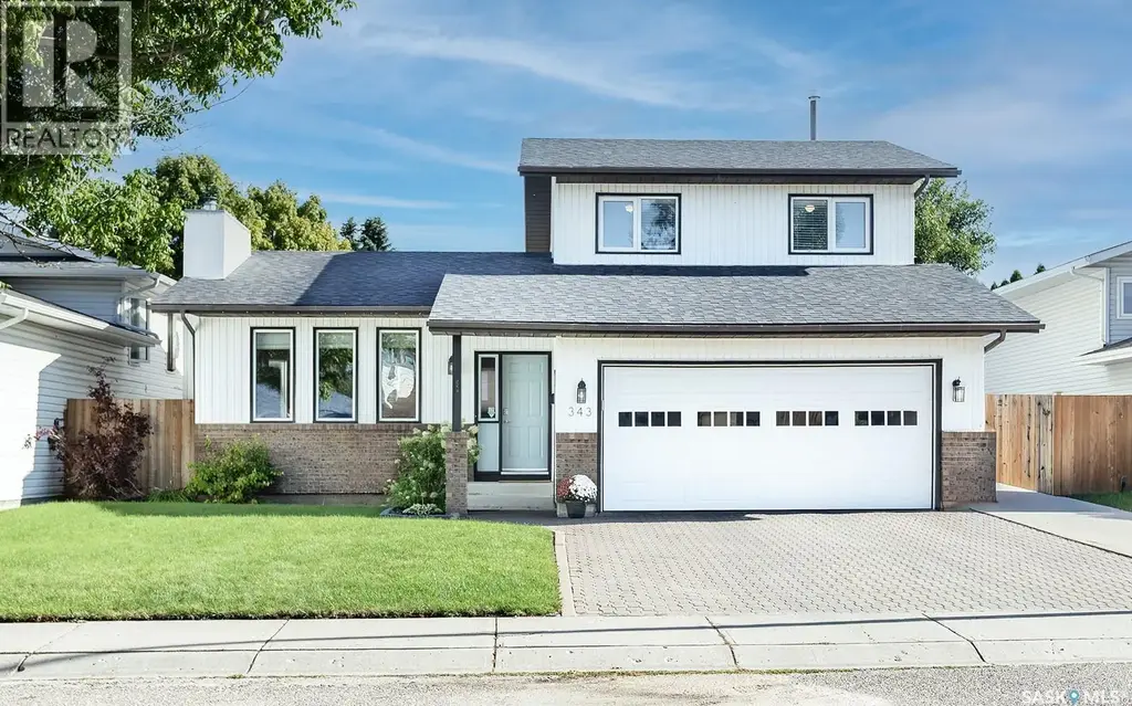 343 Armstrong Way, Saskatoon