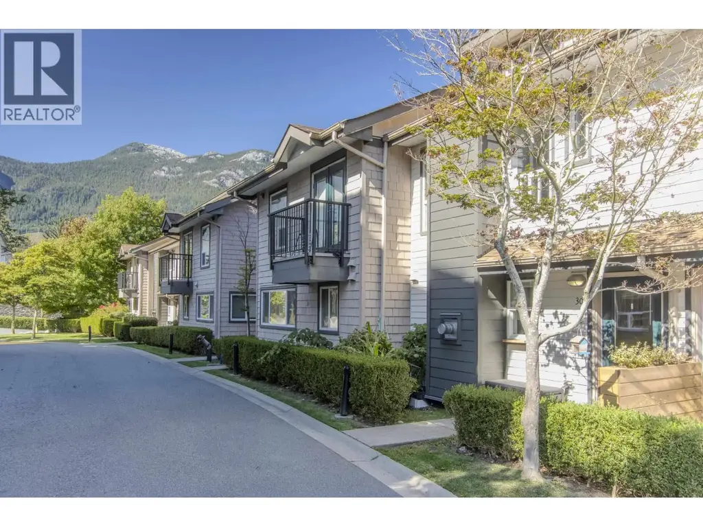 30 1204 Main Street, Squamish