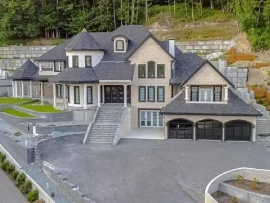 5579 136b Street, Surrey