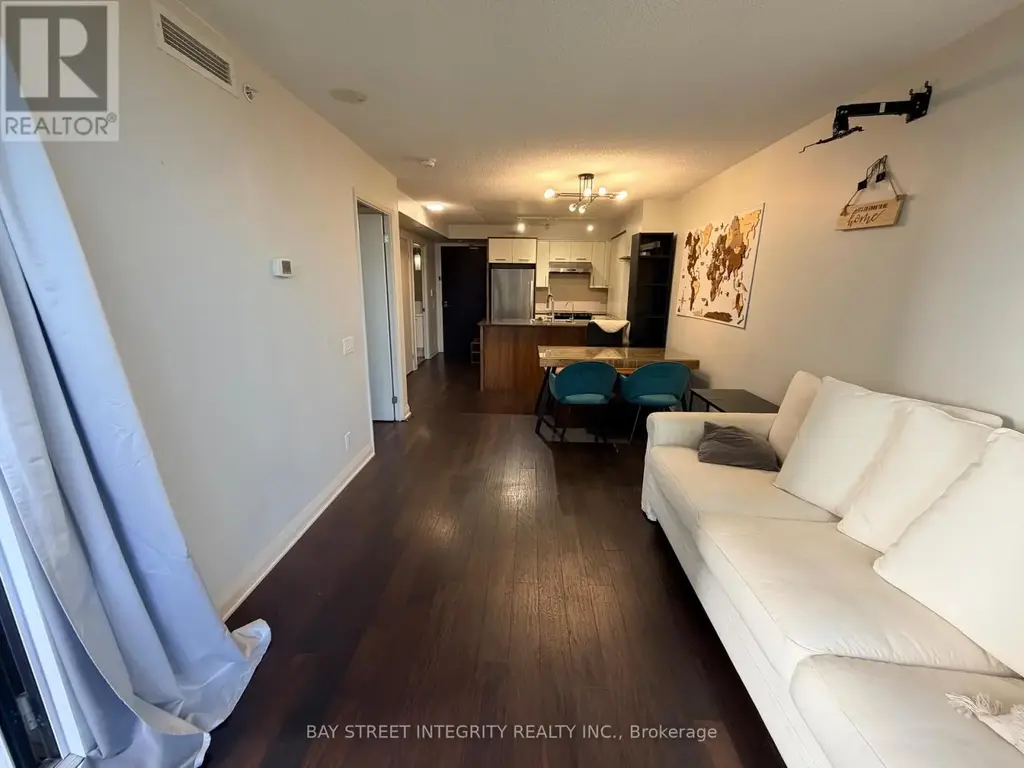 703 - 1 Valhalla Inn Road, Toronto (Islington-City Centre West)
