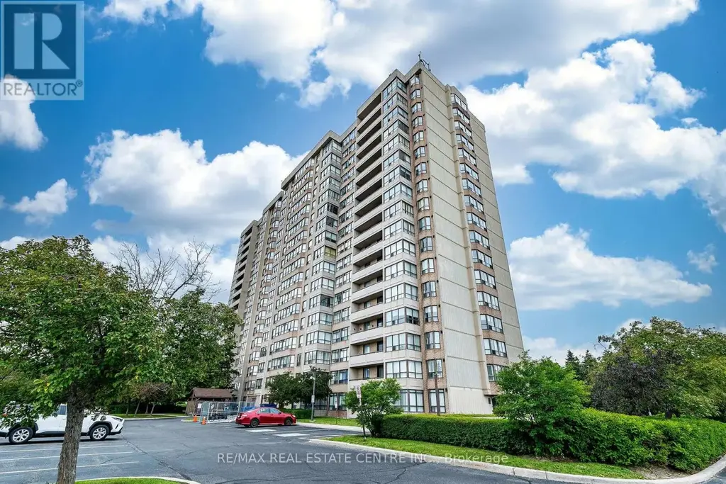 210 - 10 Malta Avenue, Brampton (Fletcher's Creek Village)