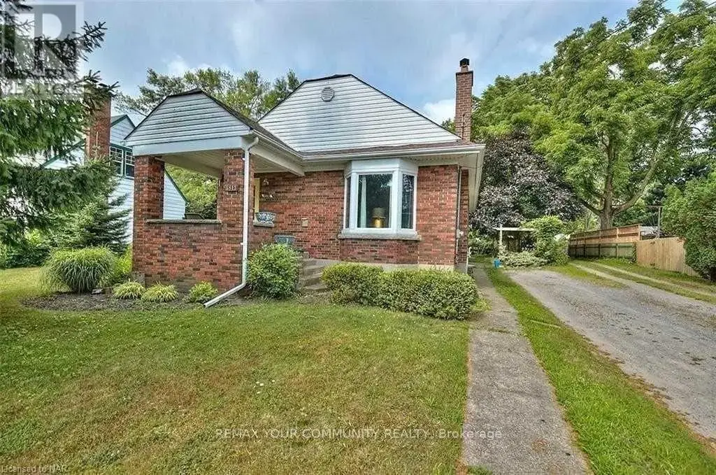 3813 St Peter Avenue, Niagara Falls (Stamford)