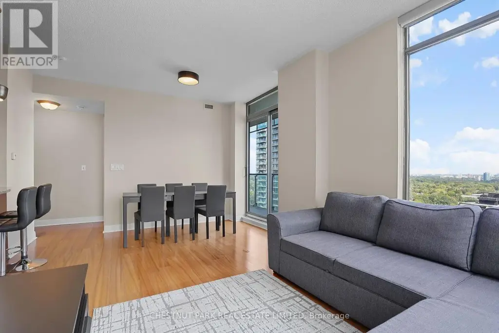 2002 - 18 Yorkville Avenue, Toronto (Annex)