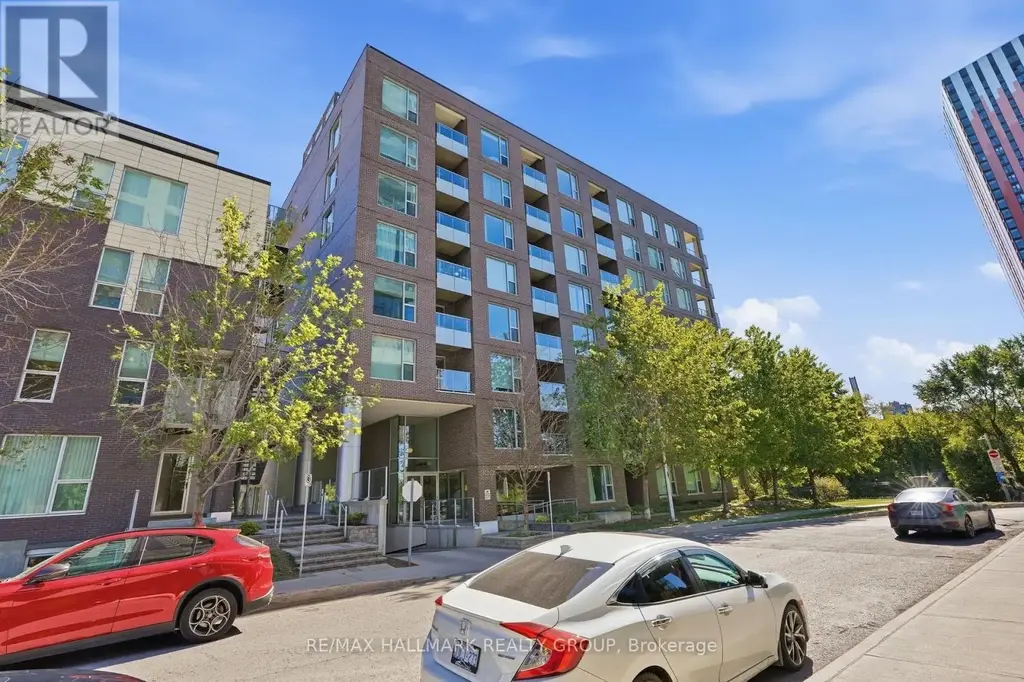 324 - 300c Lett Street, Ottawa