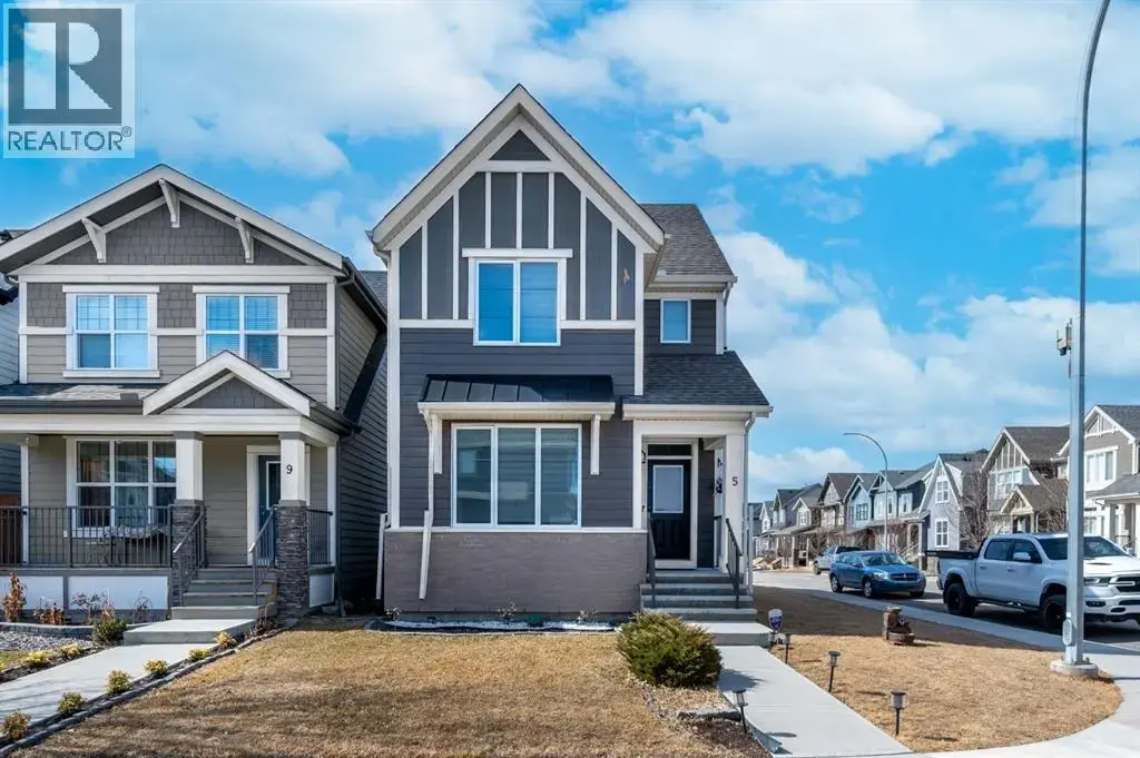 5 Masters Street Se, Calgary
