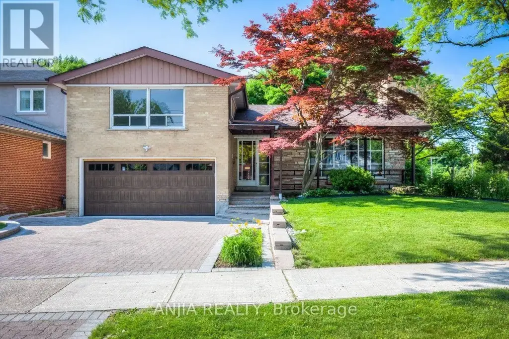 17 Ealing Drive, Toronto (St. Andrew-Windfields)