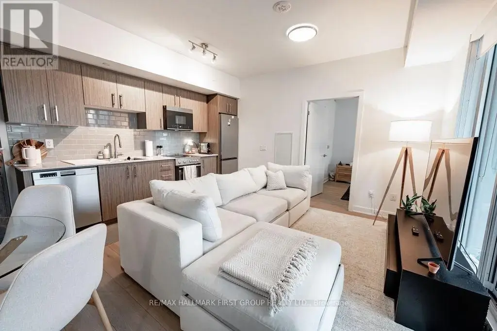 610 - 25 Wellington Street, Kitchener