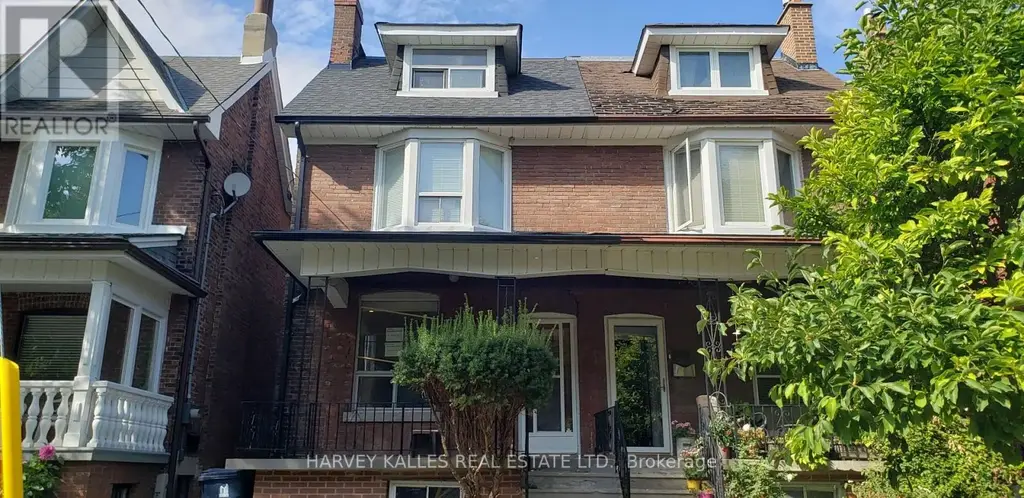 Upper - 226 Ashworth Avenue, Toronto (Wychwood)