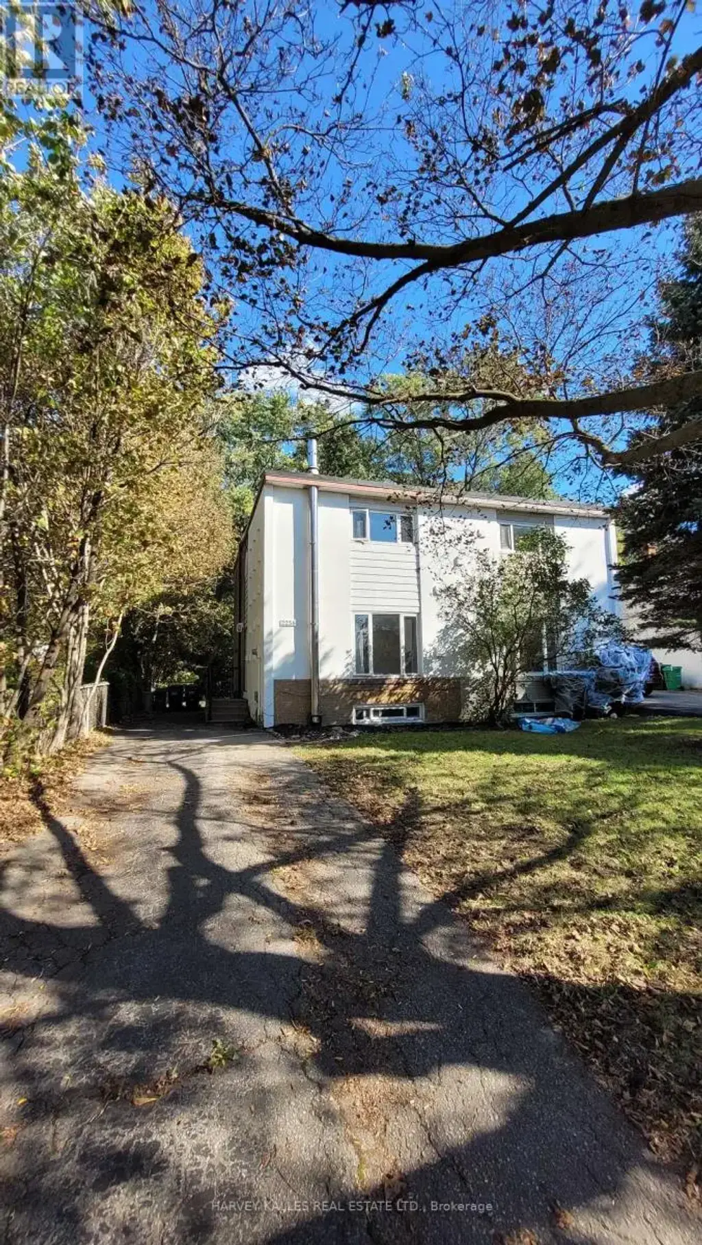 2258 Brookhurst Road, Mississauga (Clarkson)