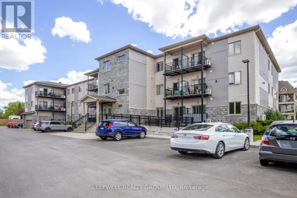 205 - 480 Church Street, Russell