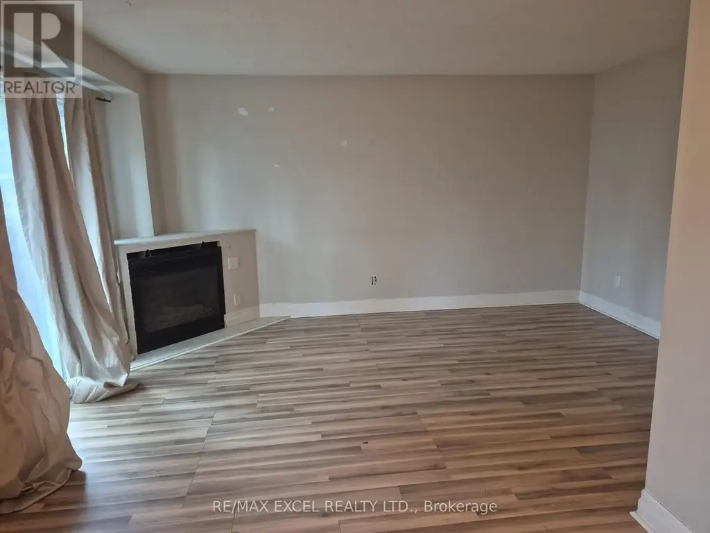 111 Bradstone Square, Toronto (Malvern)