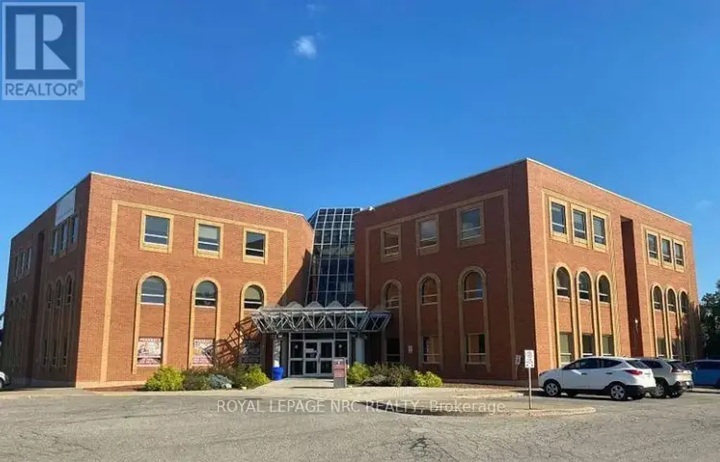 308 - 180 Vine Street S, St. Catharines (E. Chester)