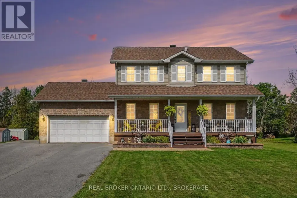 17615 Island Road, South Stormont