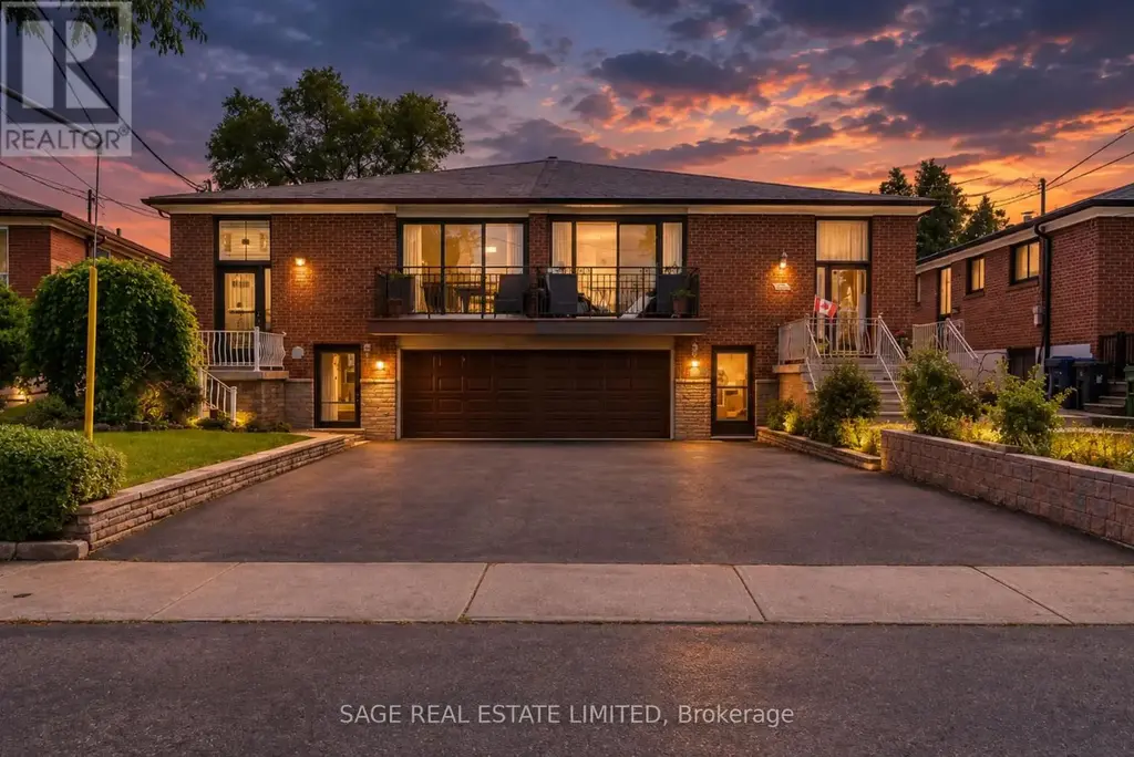 21 Debby Court, Toronto (Humberlea-Pelmo Park)
