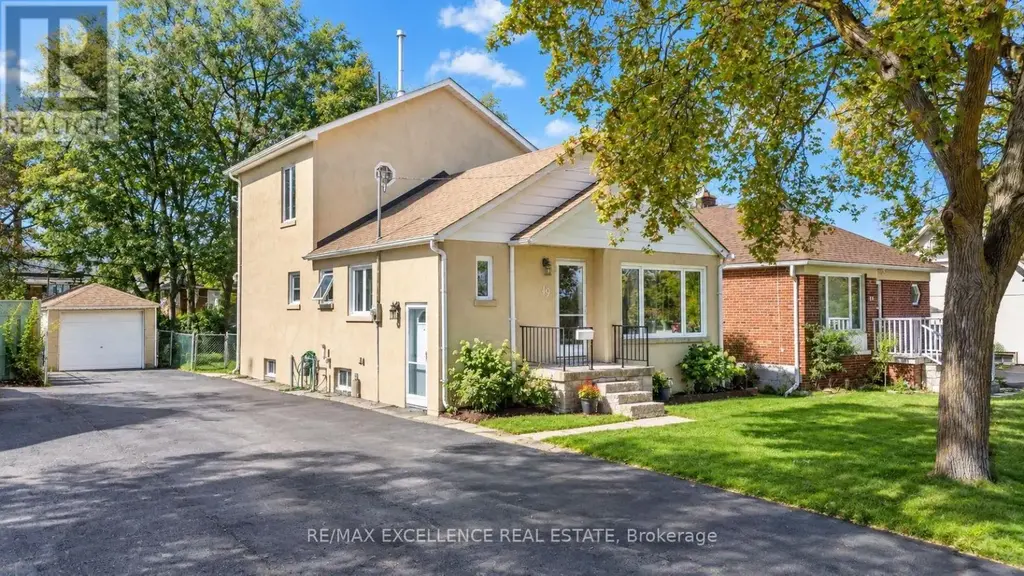 49 Barrhead Crescent, Toronto (Rexdale-Kipling)
