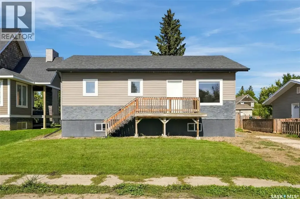 406 3rd Street, Kenaston