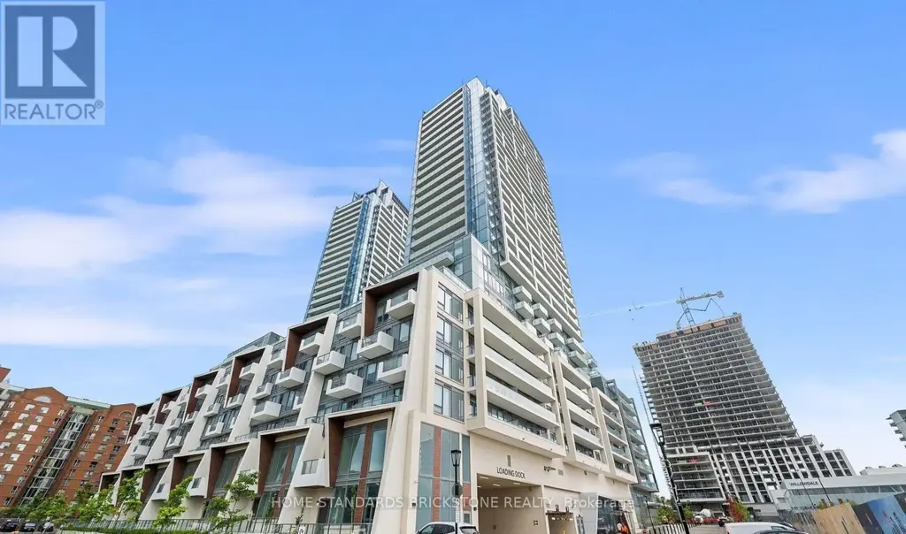 N2208 - 7 Golden Lion Heights, Toronto (Newtonbrook East)