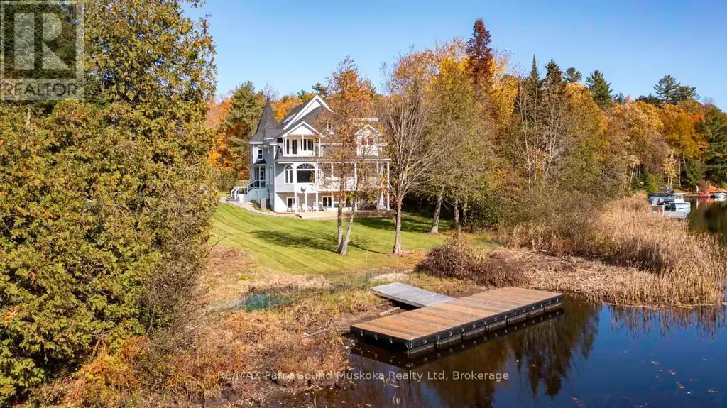 14-16 Knowles Crescent, Seguin