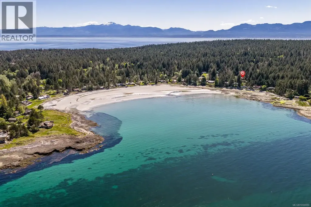 7690 Anderson Dr, Hornby Island