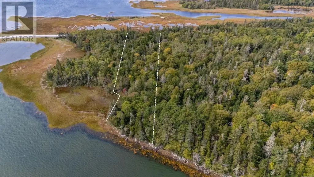 Du Bas-de-l Ile Road, Surettes Island
