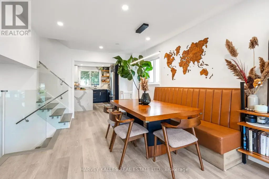 213 Simonston Boulevard, Markham (German Mills)