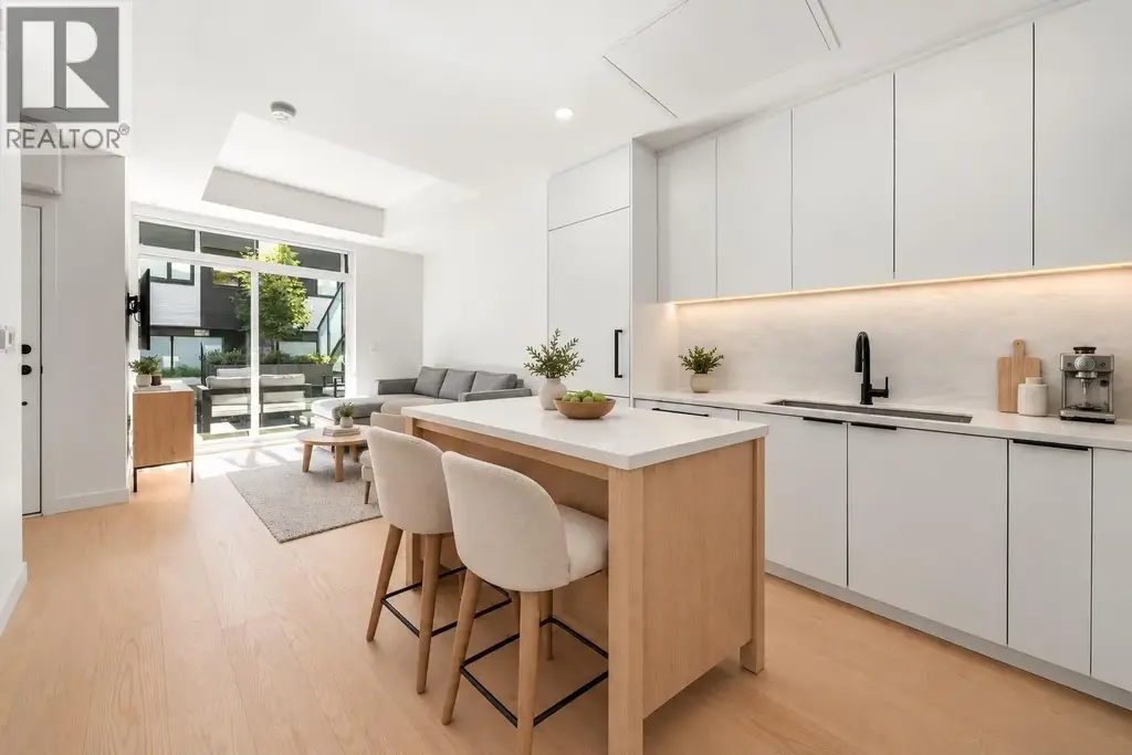 127 650 E 2nd Street, North Vancouver
