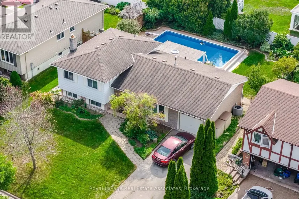 2452 Yarmouth Crescent, Oakville (WO West)