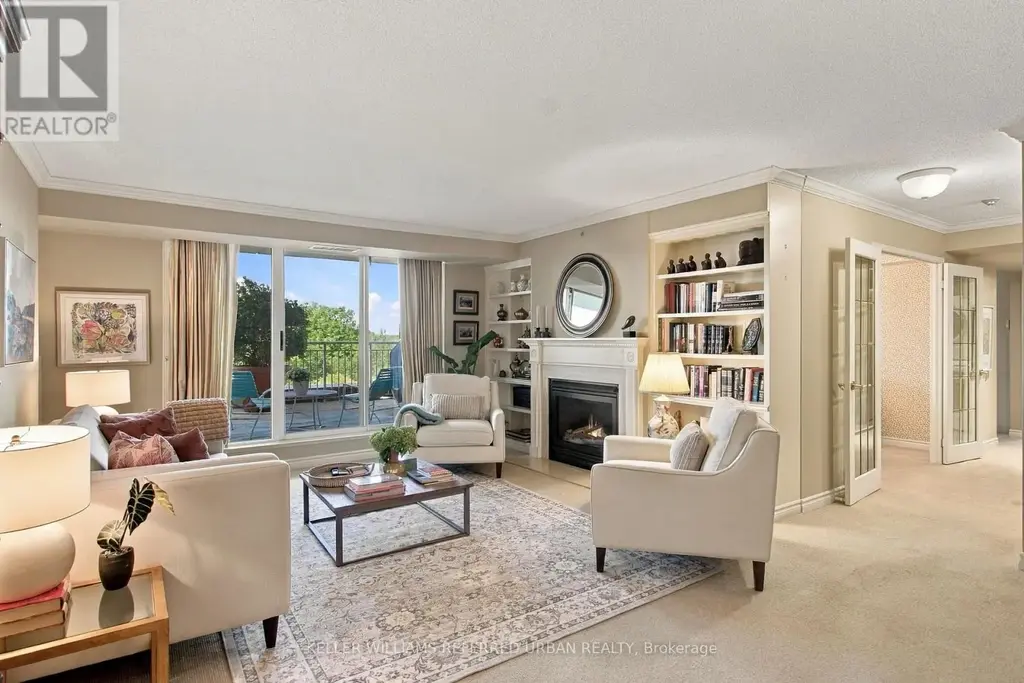 524 - 18 Concorde Place, Toronto (Banbury-Don Mills)