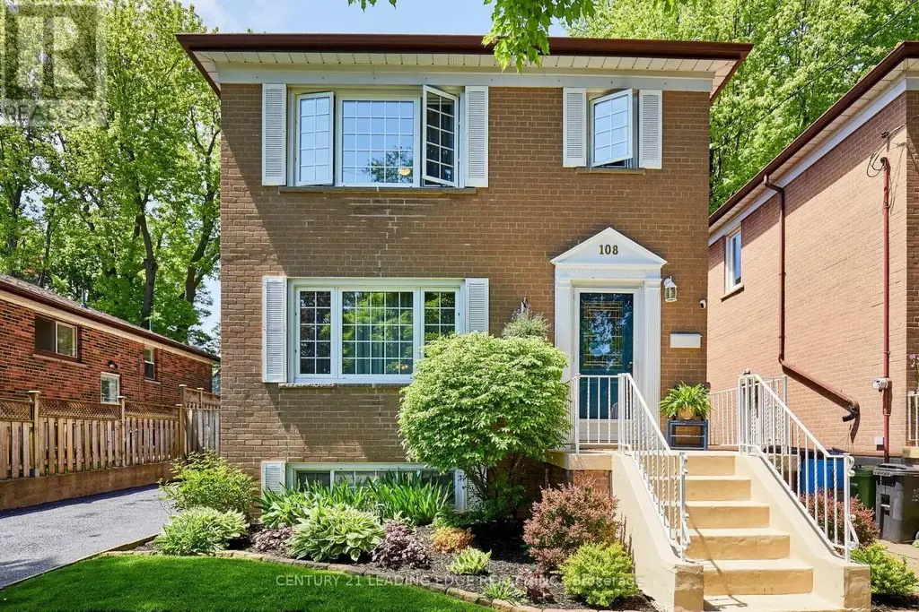 108 Gradwell Drive, Toronto (Cliffcrest)