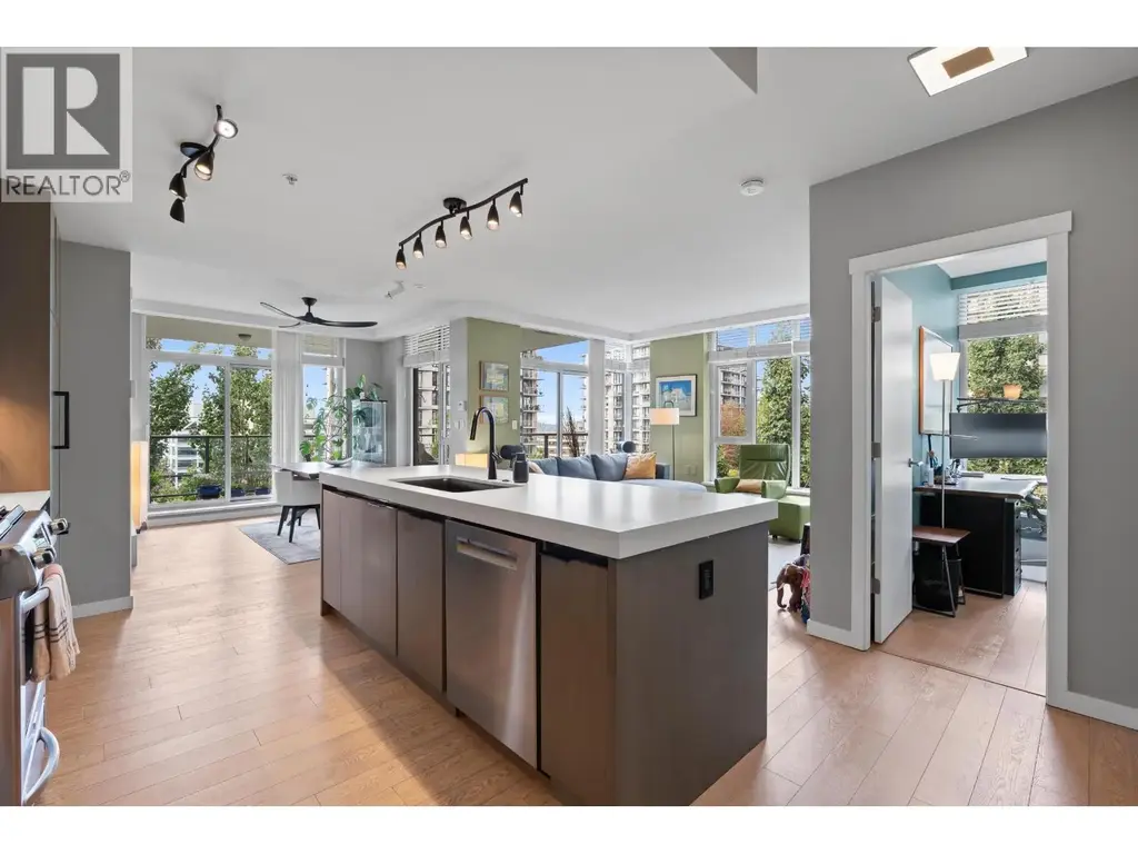 308 135 W 2nd Street, North Vancouver