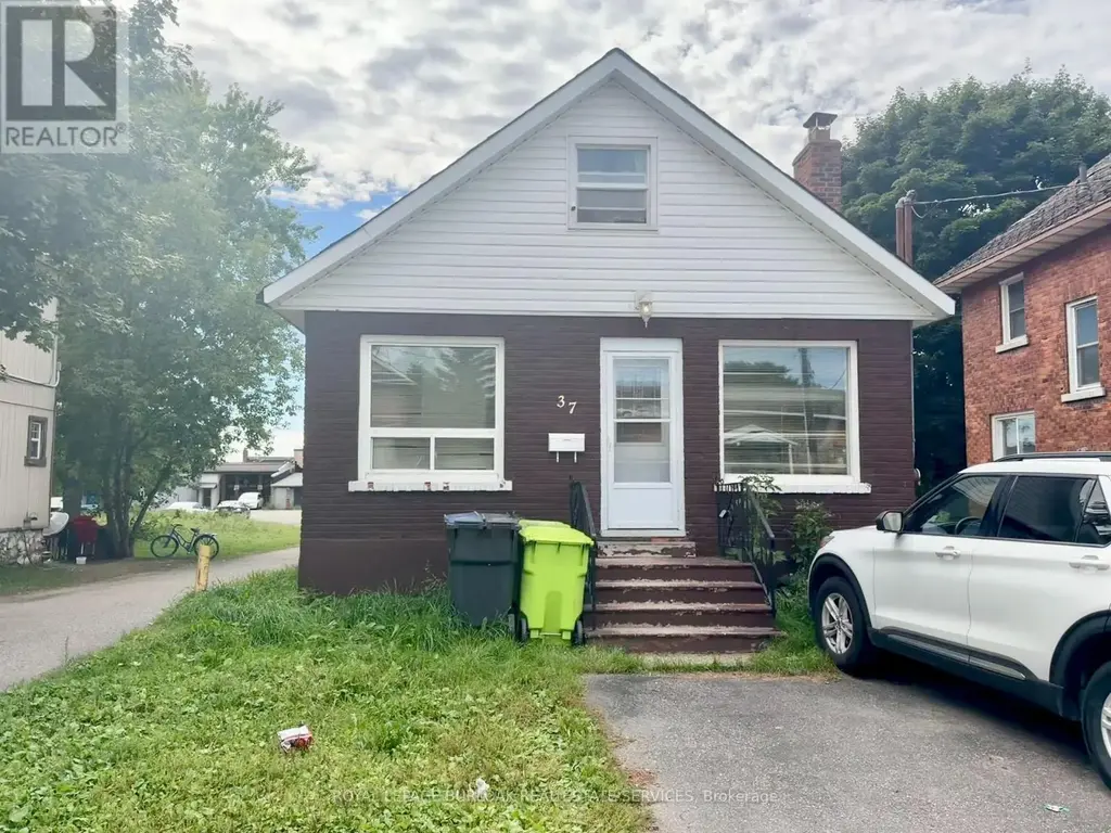 37 Albert Street E, Sault Ste Marie
