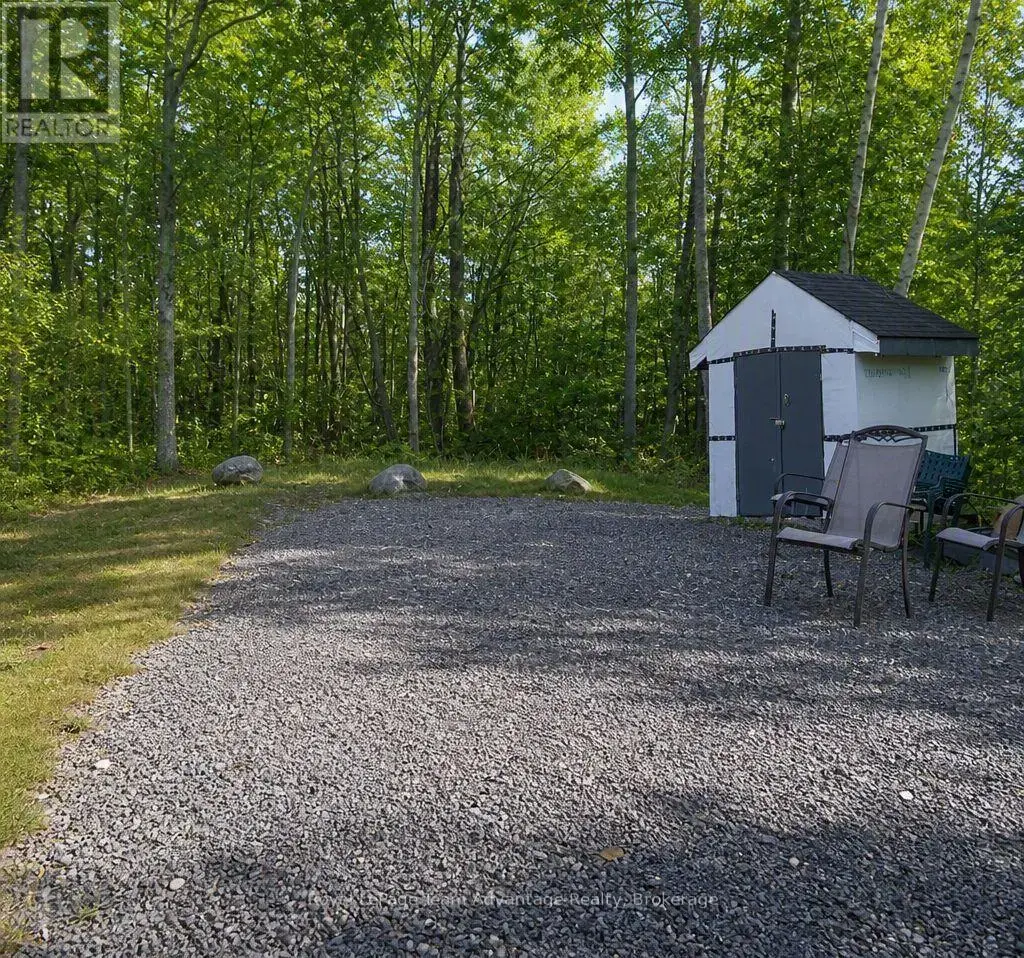 12 Tamarack Drive, The Archipelago (Archipelago North)