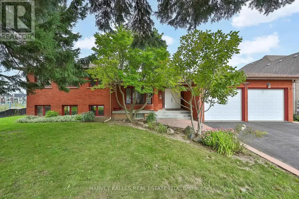 113 Bond Crescent, Richmond Hill (Oak Ridges)