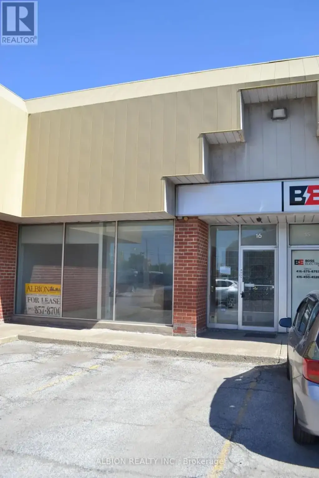 16 - 2001 Albion Road, Toronto (West Humber-Clairville)