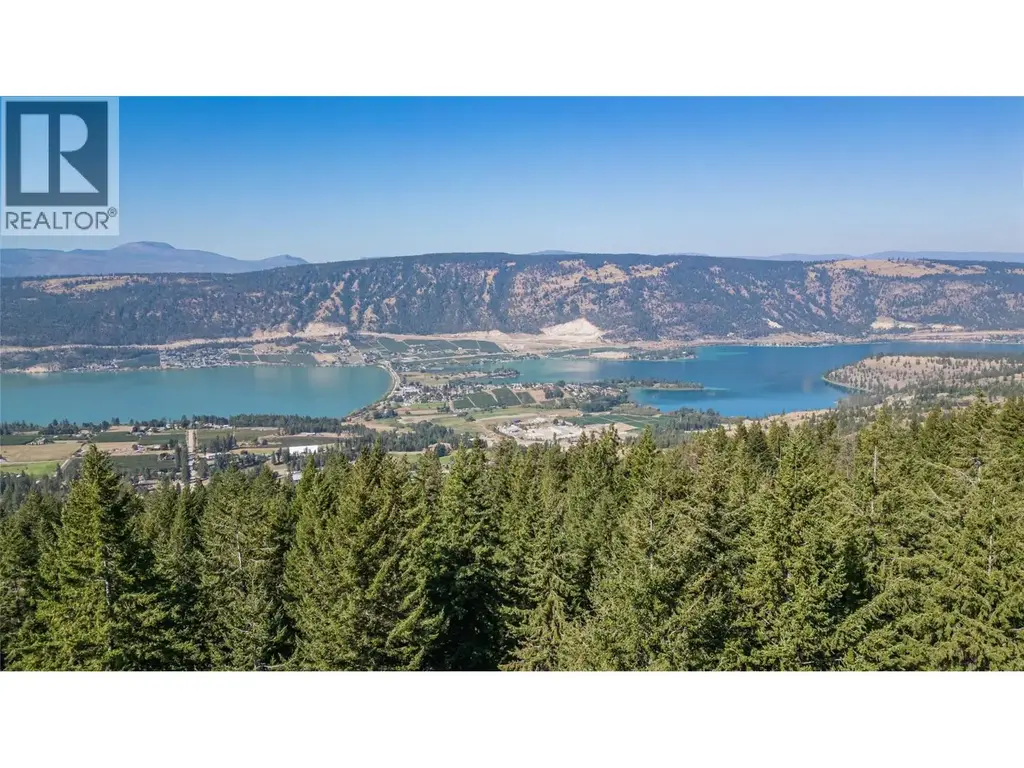6051 Oyama Lake Road, Oyama