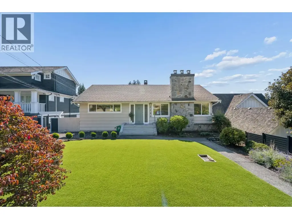 2288 Kings Avenue, West Vancouver