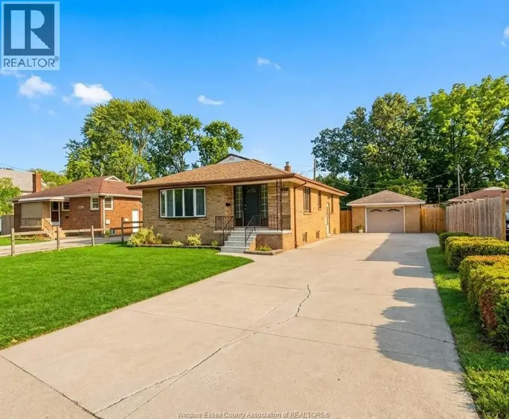 4245 Wyandotte Street East, Windsor
