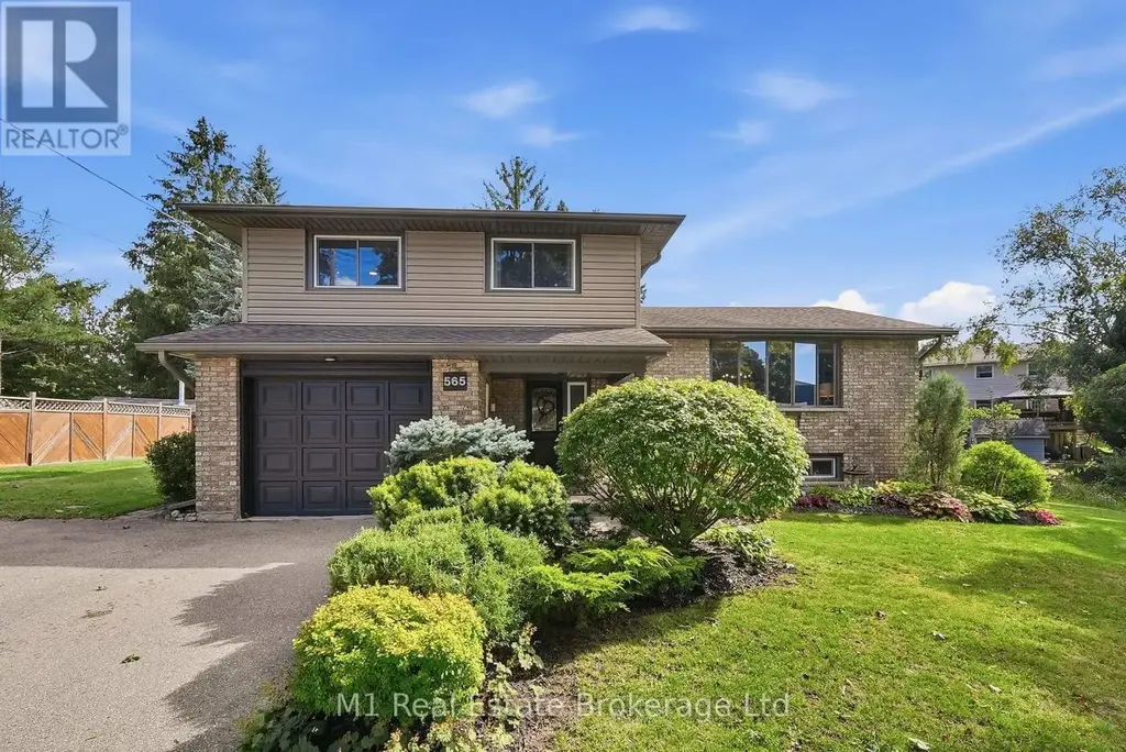 565 Elgin Street, Centre Wellington (Fergus)