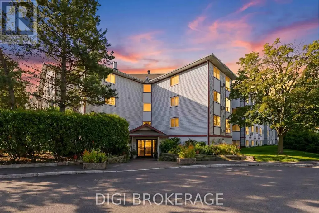 302 - 318 Lorry Greenberg Drive, Ottawa