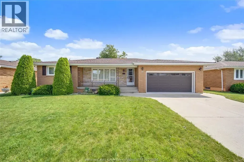 2506 Longfellow Avenue, Windsor